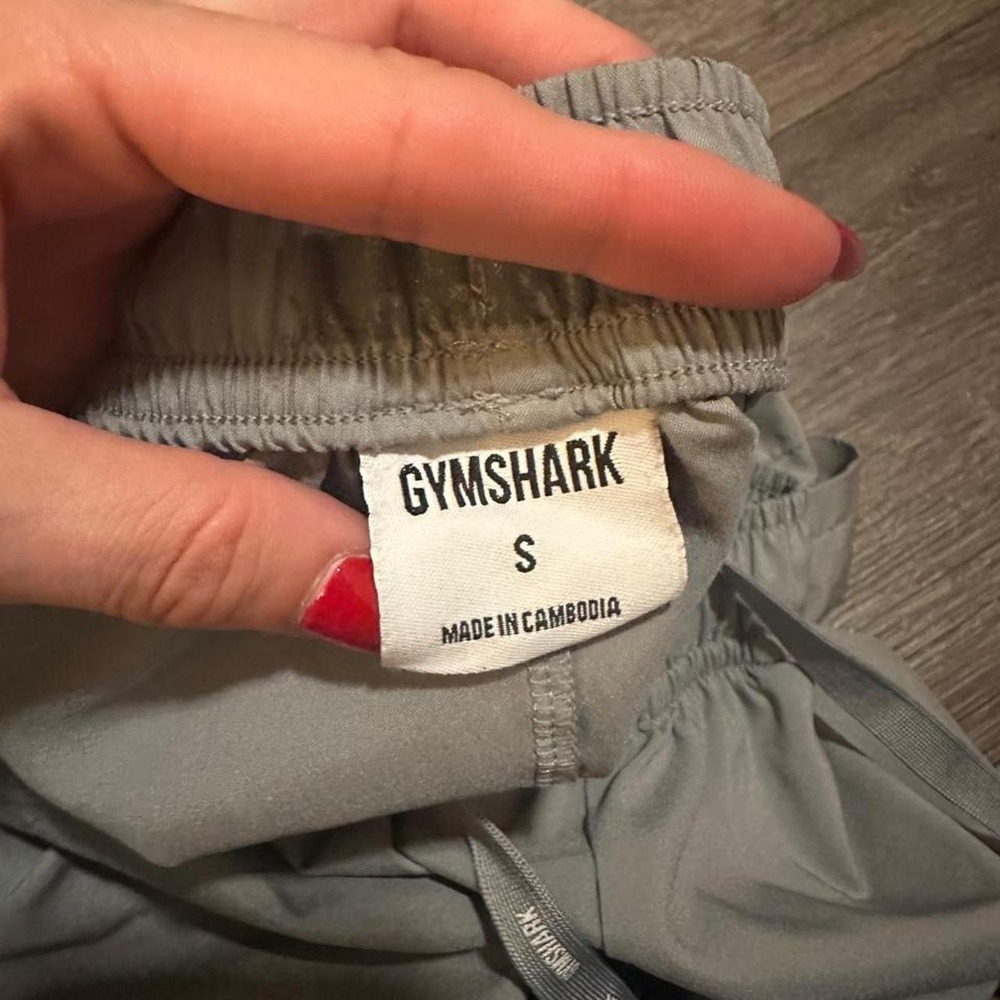 Gymshark Arrival 5" Shorts in Silhouette Grey - Picture 4 of 5
